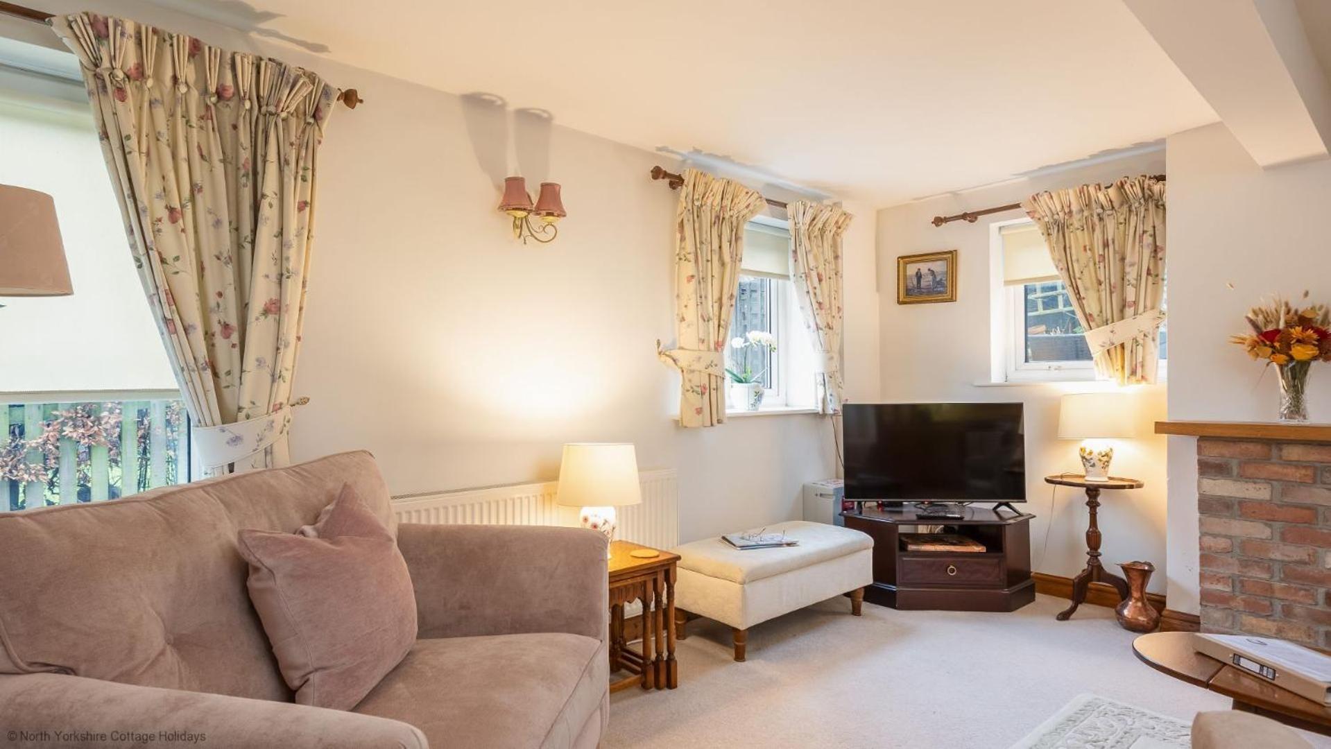 Picturesque Stone Cottage In The Heart Of North Yorkshire Village - Hideaway Cottage Bagian luar foto