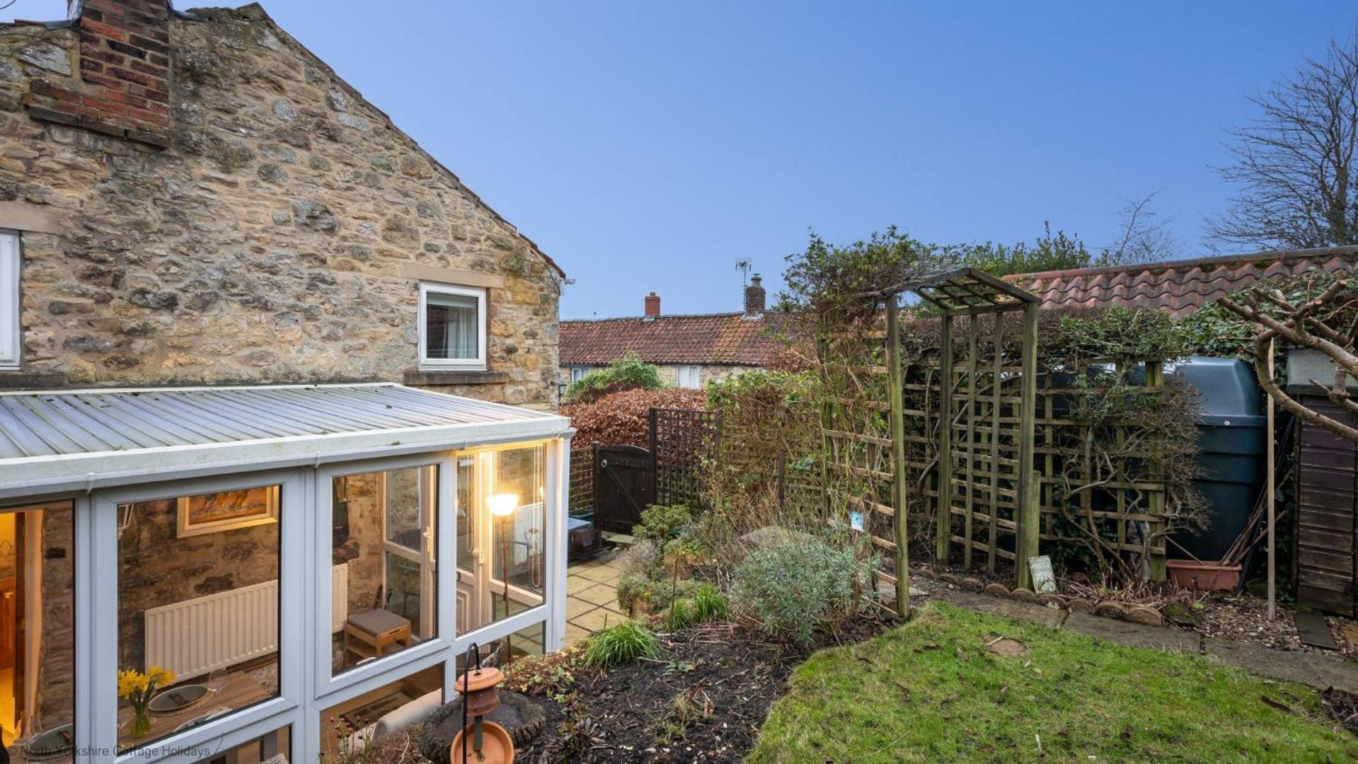 Picturesque Stone Cottage In The Heart Of North Yorkshire Village - Hideaway Cottage Bagian luar foto
